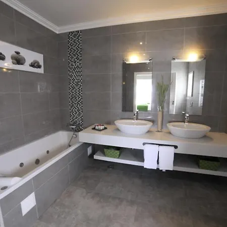 Casa Corais * Guia (Faro)