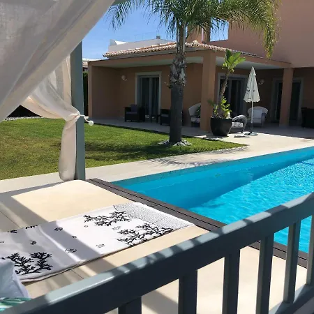 Casa Corais Villa *